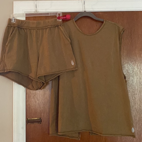 NWOT Free People Movement Hot Shot Open Back 2 piece short Set  XS S M L - Picture 7 of 17